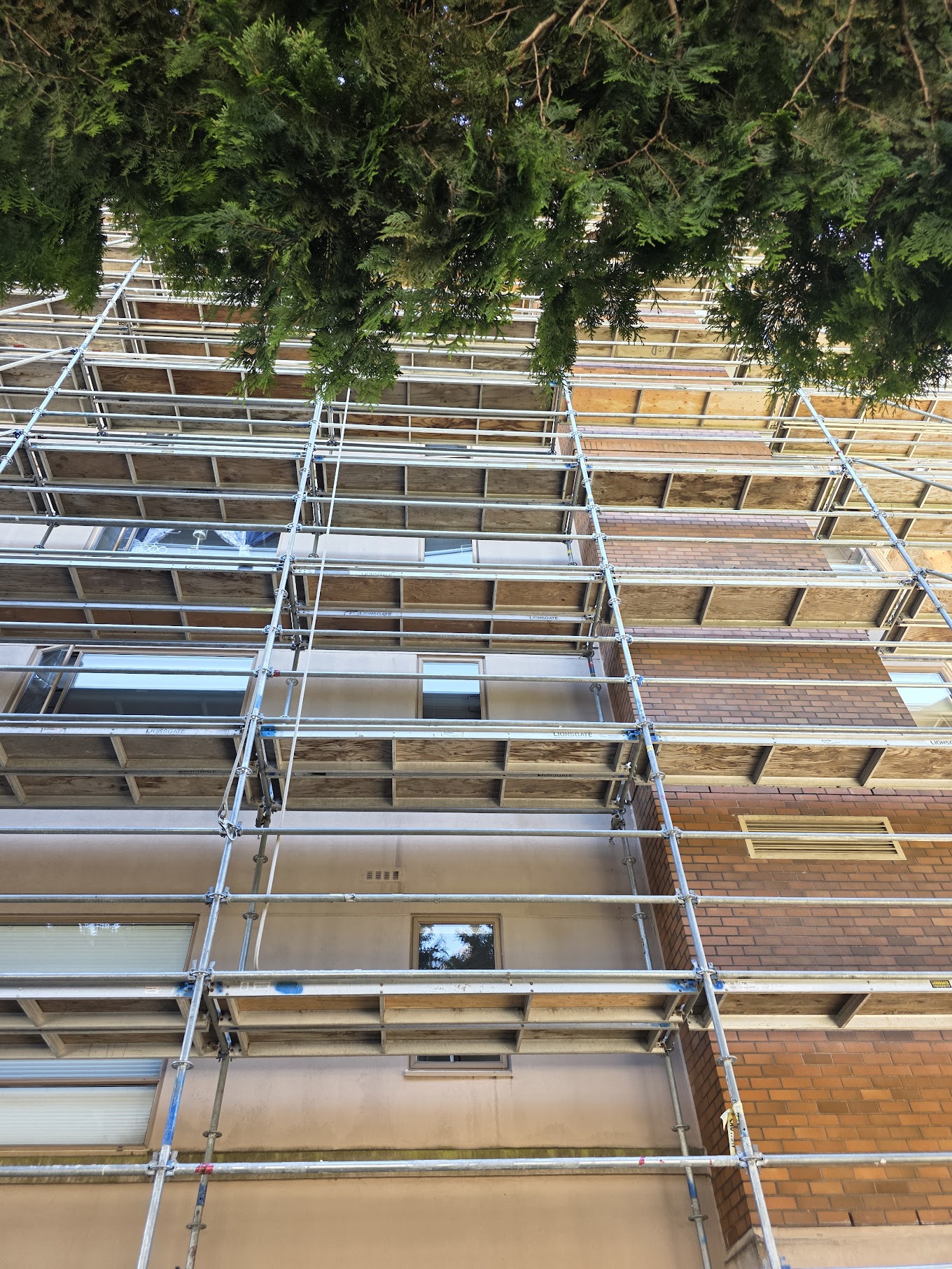 Pacific Terrace residential high-performance fiberglass window installation